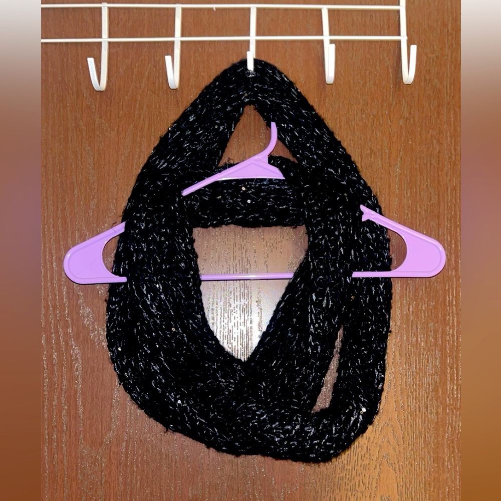 Infinity scarf